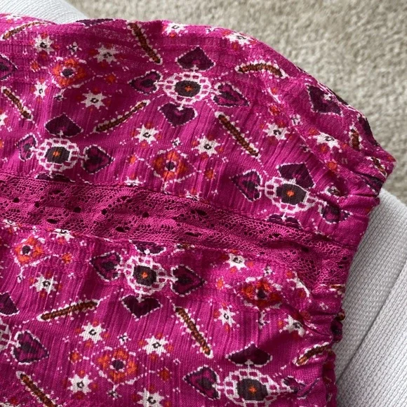 ANTHROPOLOGIE pink patterned blouse - Picture 5 of 8